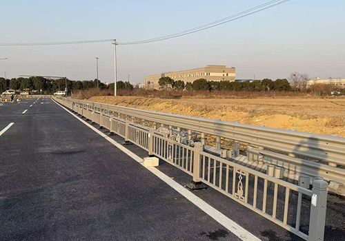 道路隔离护栏