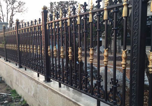 铝合金围墙护栏