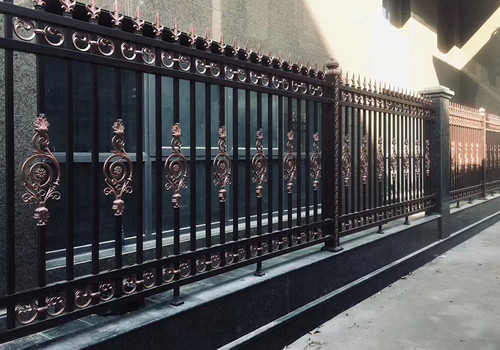 铝合金围墙护栏